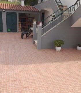 Ferreira do Zezere House | Casa da Magnólia