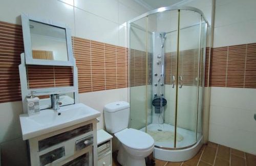 Melgaco House | Casa da Telhada Pequena
