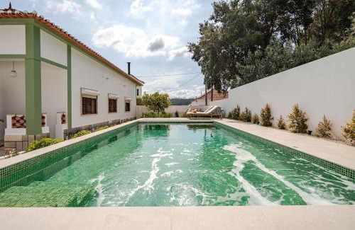 Santa Clara-a-Velha Villa | Casa da Ti Maria Vieira