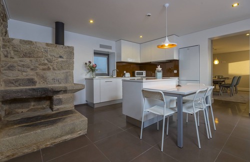 Vila do Conde Villa | Casa da Visa - Heat pool from May to October