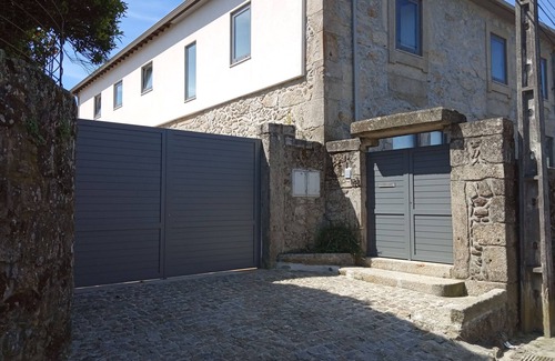 Vila do Conde Villa | Casa da Visa - Heat pool from May to October