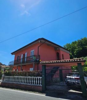 Piano di Follo Apartment | Casa Dami