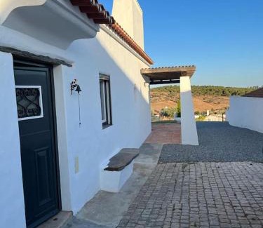 Sao Pedro do Corval House | Casa das Chaminés