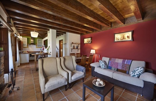 Aronces Cottage | Casa de Abajo, an ideal place to rest and enjoy Asturias