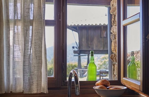 Aronces Cottage | Casa de Abajo, an ideal place to rest and enjoy Asturias