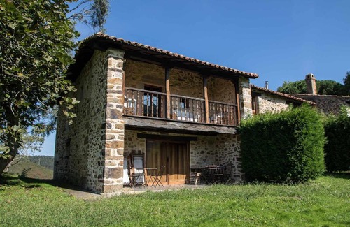 Prado Ski Chalet | Casa de Aldea Casa de Rubio