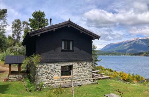 Peninsula San Pedro House | Casa de campo con costa de lago