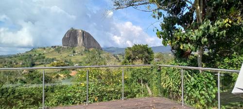 Guatape House | Casa de Campo Bheta