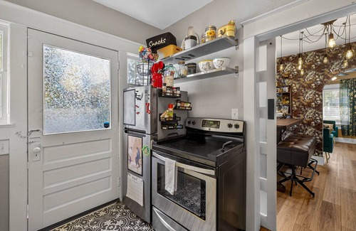 Old Seminole Heights Apartment | Casa De Cashmere|1 BR Eclectic Hideaway