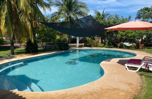 El Hawaii House | Casa de Descanso en Monterrico