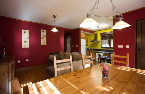 San Martin de Valdetuejar House | Casa de turismo rural San Martín de valdetuejar