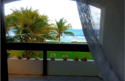 Parafuso House | Casa de Gente Feliz Guarajuba, swimming pool, sauna, 6 suites on the sand