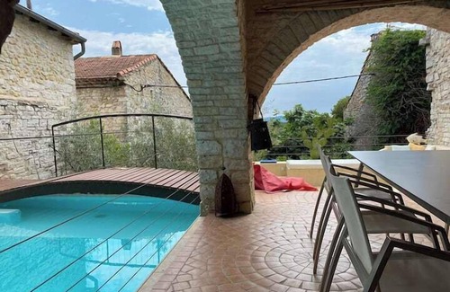 Vezenobres House | Casa de la felicida in the heart of the village
