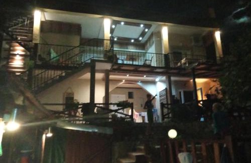 Rose Apartment | Casa de Laza Apartments