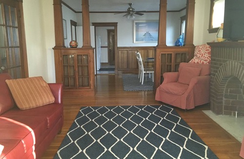 Winthrop Apartment | Casa de Los Clarey Boston Airport Beaches Off Street Parking Available