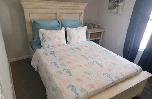 Frederiksted Southeast House | Casa De Mininnn5 minutes walk to the best local beach, Pizza and entertainment.