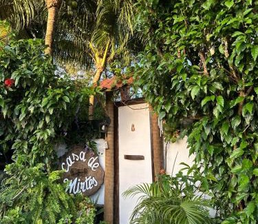 Vila dos Remedios House | Casa de Mirtes