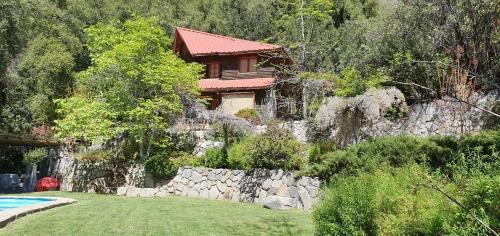 El Ingenio House | Casa de Montaña inmersa en Bosque Nativo