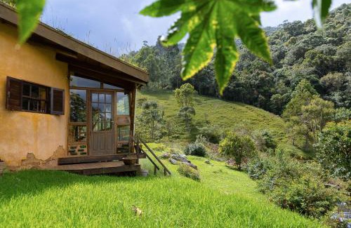 Delfim Moreira House | Casa de permacultura