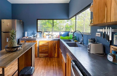 Villarreal House | Casa De Teca - Teak House
