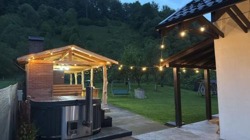 Banita House | Casa de vacanță Edya
