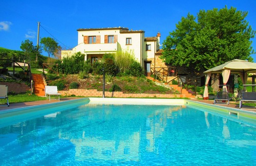 Arcevia Apartment | Casa dei Sogni d'Oro - Appart. San Pietro with pool 12x6m-panoramic view