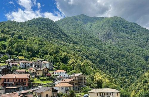 Montescheno House | CASA DEL CIOS calda e intima casetta immersa nel verde delle montagne