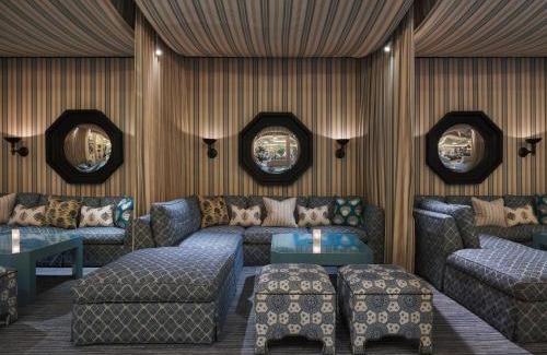 Ocean Park Hotel | Casa Del Mar