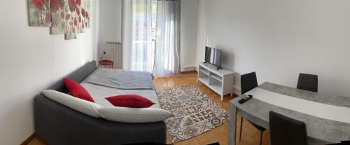 Roiano-Gretta-Barcola-Cologna-Scorcola Apartment | CASA DENDI
