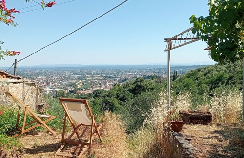 Pescia House | Casa di Barignano, a secluded place in the heart of Tuscany with a fireplace
