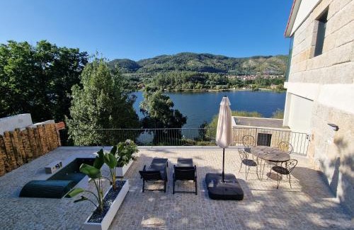 Castrelo de Mino House | Casa do Barqueiro CAIÑO