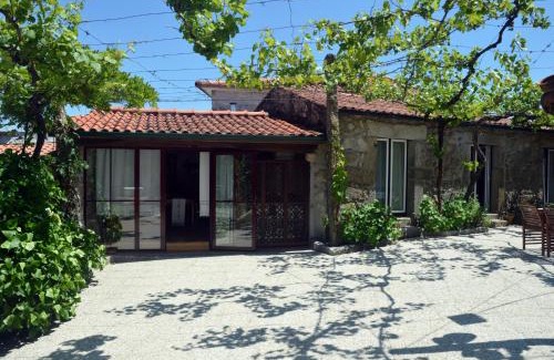 Viatodos House | Casa Do Carvalho