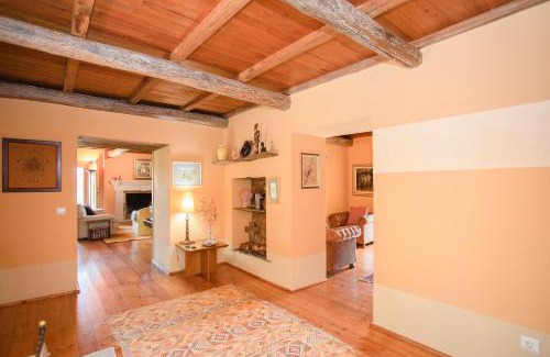 Reveladas House | Casa do Chapim-azul