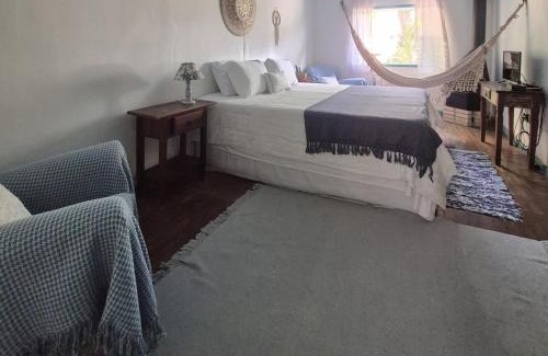 Miguel Pereira House | Casa do Ipe Amarelo