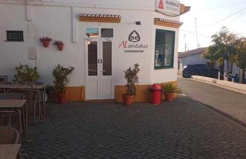 Santana de Cambas House | Casa do Rosa - Sleeps 6 - Parking - Wifi