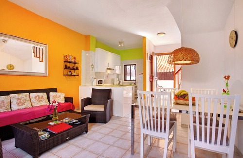 Chayofa House | Casa Dos Ángeles with Mountain View, Pool, A/C, Wi-Fi, Garden & Terrace