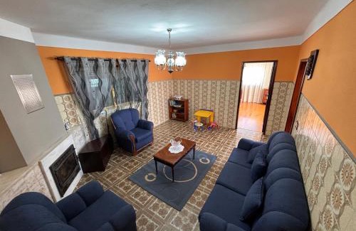 Anadia House | Casa dos Neto Santiago