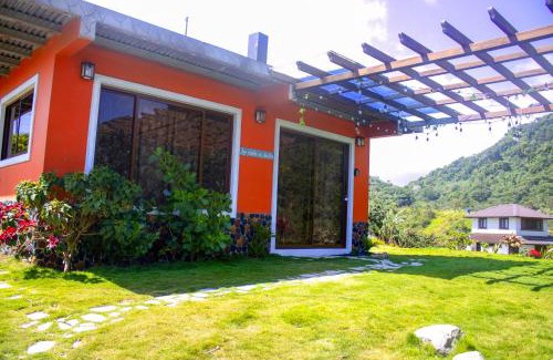 La Laguna House | Casa Elalto Panamá - Cabaña de Montaña En San Carlos Panamá