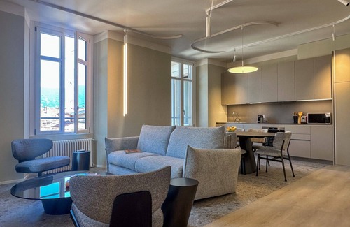 Como City Centre Apartment | Casa Elysium-Quiet/Bright/Centrally Located
