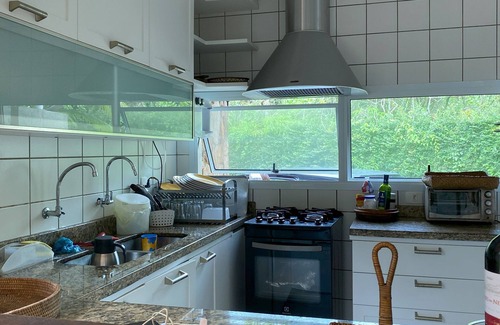 Costa do Sol House | Casa em Condomínio Fechado em Frente ao mar e ao Lado do rio