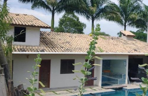 Macae House | Casa em Sana