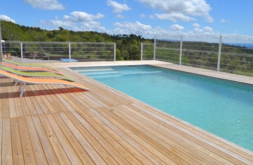 Casserres House | Casa Fabregás - BIG Catalan limestone house with a splendid view over the valley