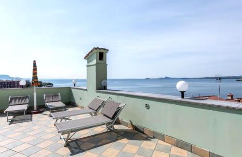Toscolano Maderno House | Casa Fedra, delizioso loft frontelago