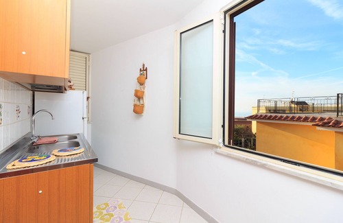 Massa Lubrense Apartment | Casa Felicità - In the center of Massa Lubrense - With terrace overlooking the sea