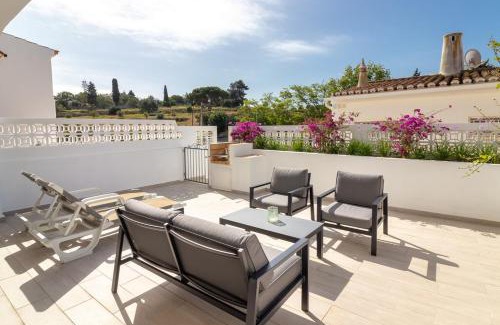 Vale de Covo House | Casa Ferrolho walk to beach and Carvoeiro centre