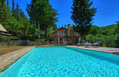 Castellina in Chianti Villa | Casa Fioraie by PosarelliVillas