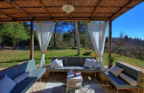 Castellina in Chianti Villa | Casa Fioraie by PosarelliVillas