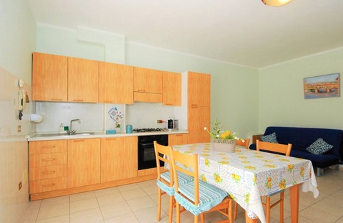 Casenuove Apartment | Casa Fiorelli Luna Apartment a stone's throw from Assisi