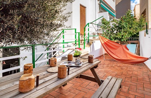 Masnou House | CASA FLAMINGO, Wifi, AC, barbecue, patio, terrace, 3 bedrooms