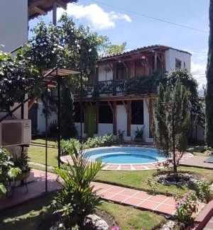 Honda Bed & Breakfast | Casa Frasser